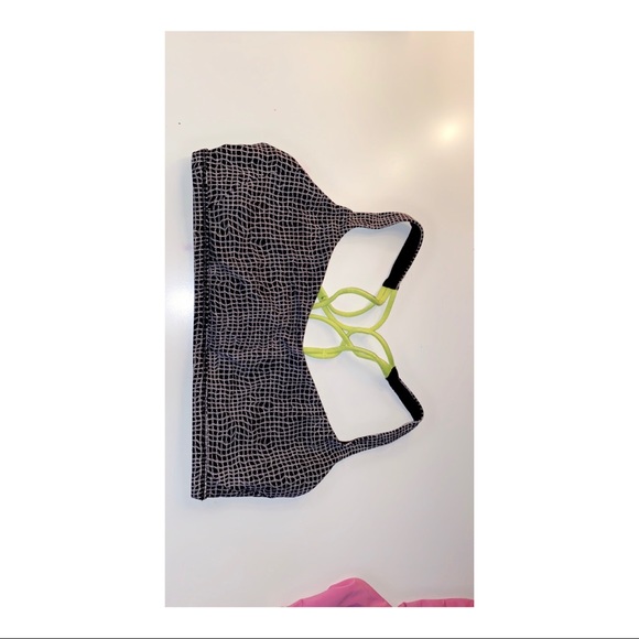 lululemon athletica Other - Lulu free to be zen sports bra